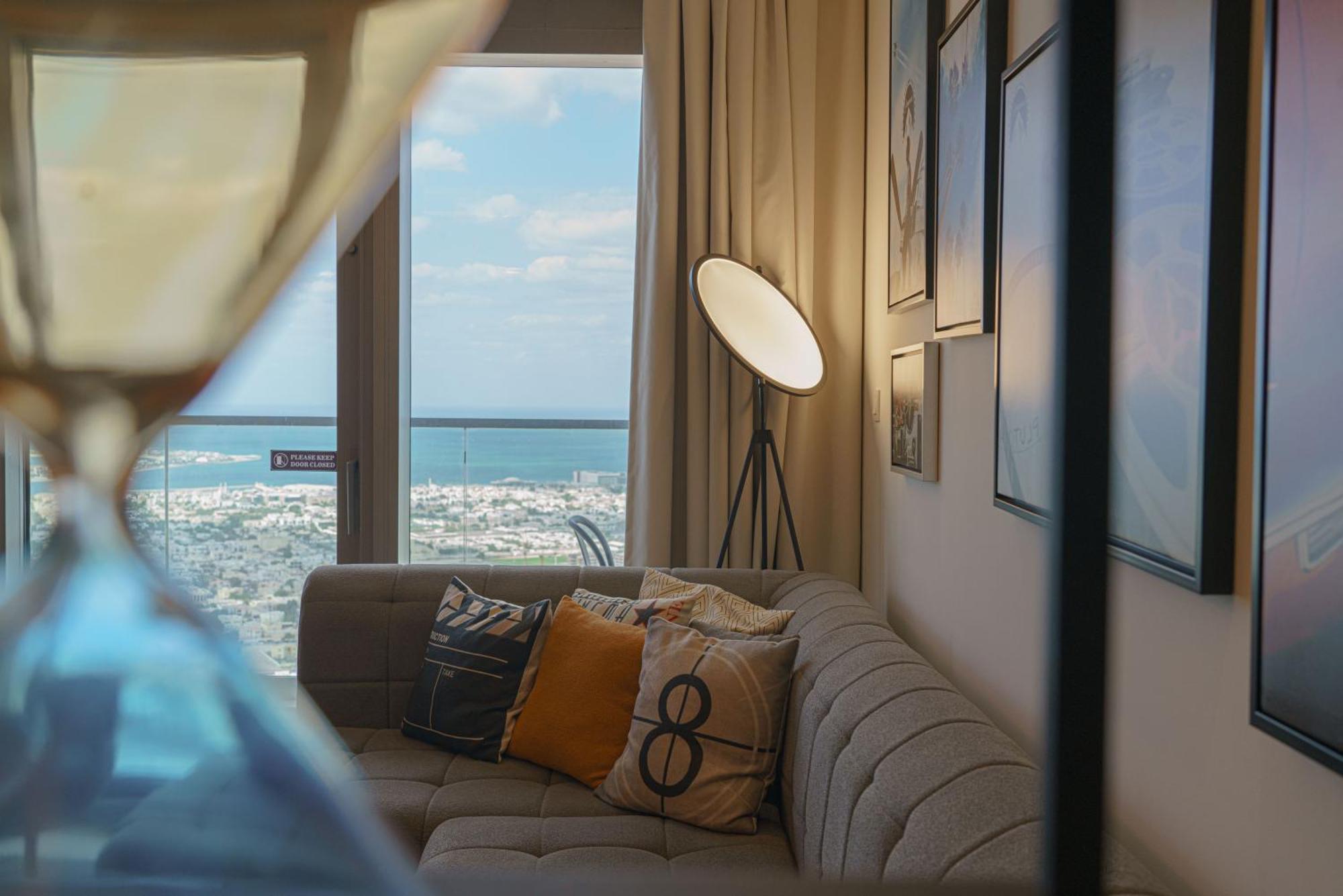 Paramount Tower Hotel And Residences With Infinity Sky Pool Dubai Buitenkant foto