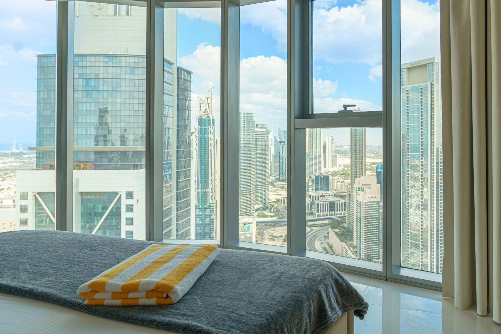 Paramount Tower Hotel And Residences With Infinity Sky Pool Dubai Buitenkant foto